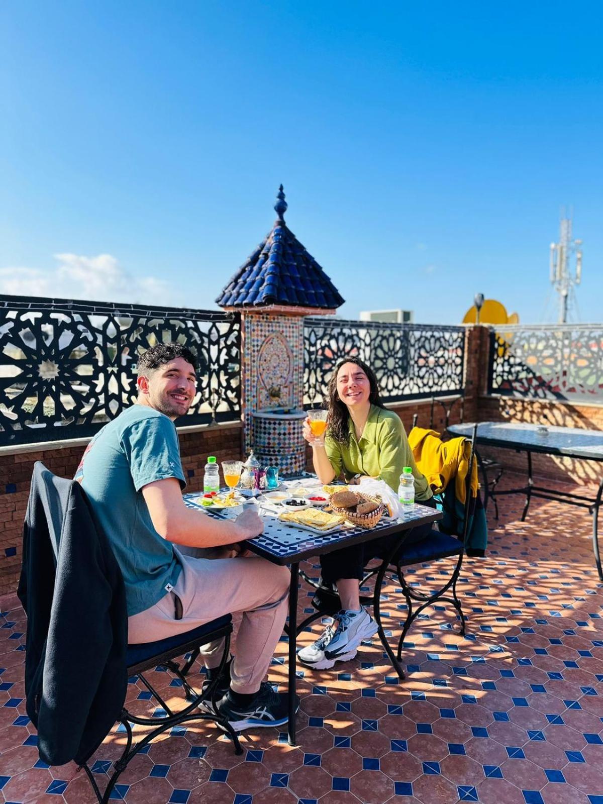 Riad El Wazania Rabat Exteriör bild