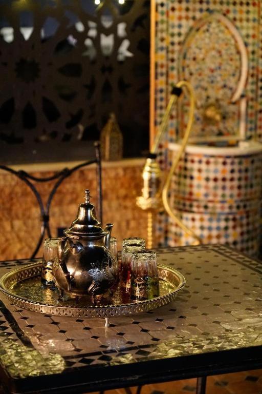 Riad El Wazania Rabat Exteriör bild